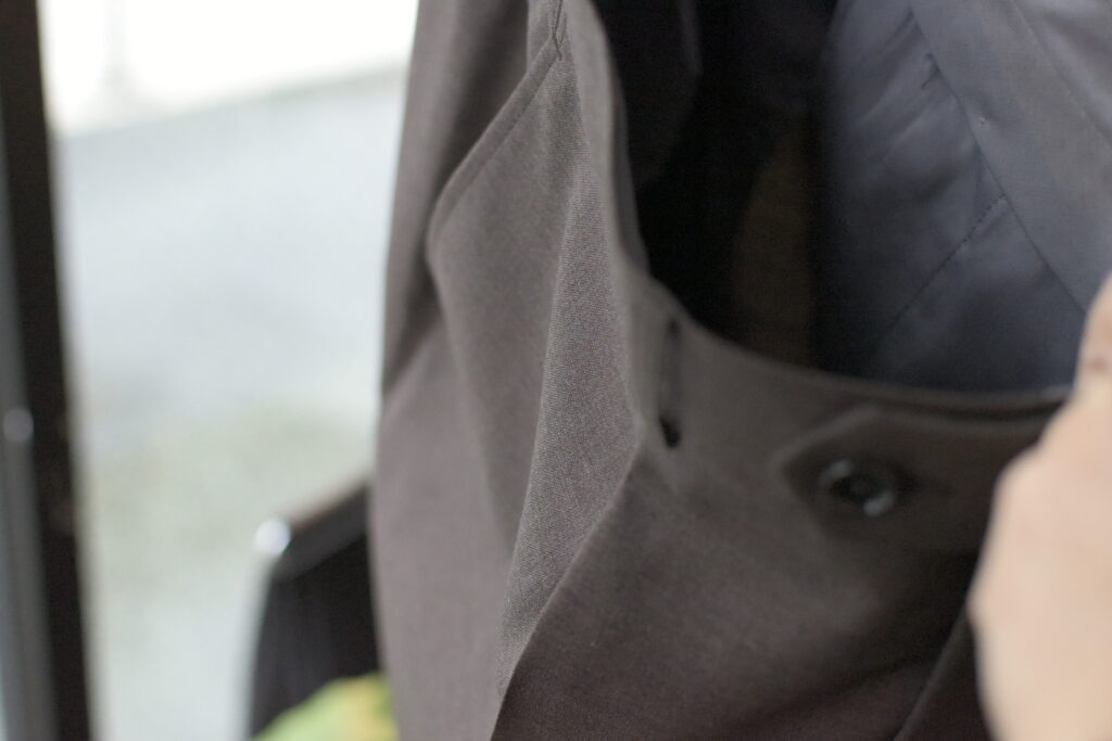 TROUSERS 仕上がってきました！