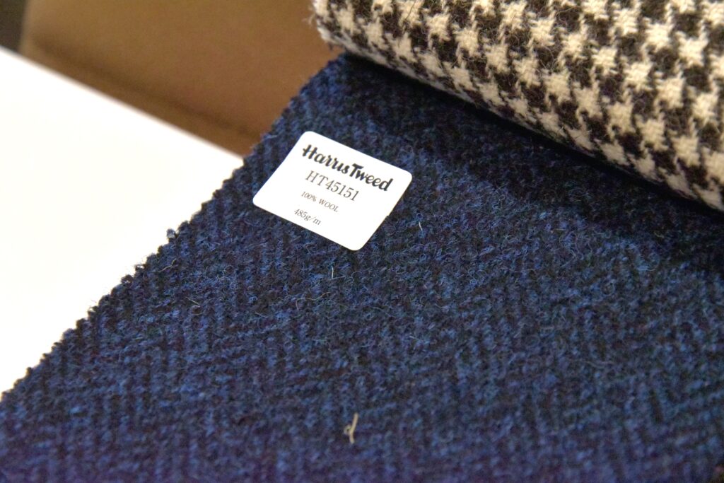 ・・・・・・・ TWEED